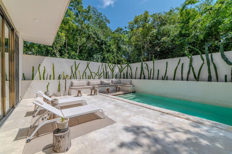Villa Tulipan Modern 4 bedroom 4 bathroom and private pool Villa in State of Quintana Roo