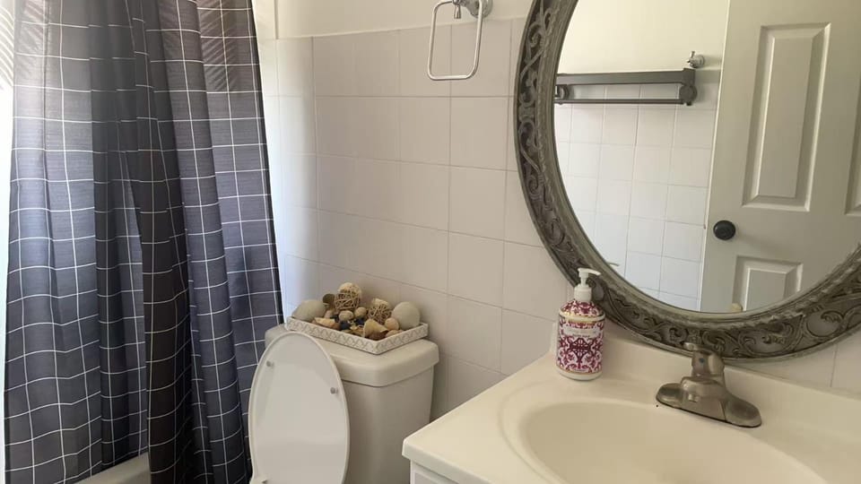 Comfy apt with skyline front view Mins away from NYC Vacation rental in Hoboken