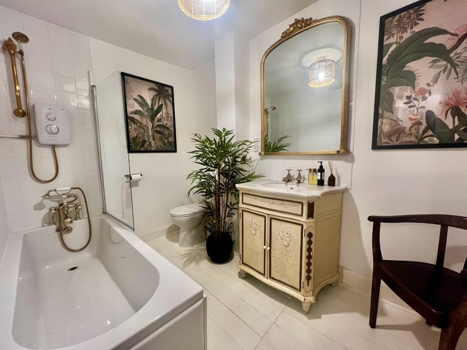 Bathroom, Bath