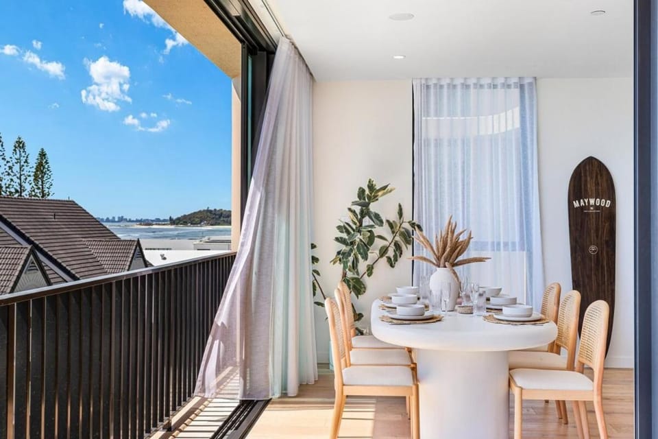 Balcony/Terrace, Living room, Seating area, Dining area