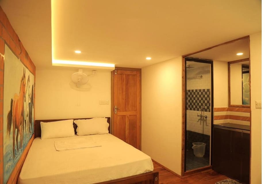 Bed, Photo of the whole room, Bedroom, wardrobe