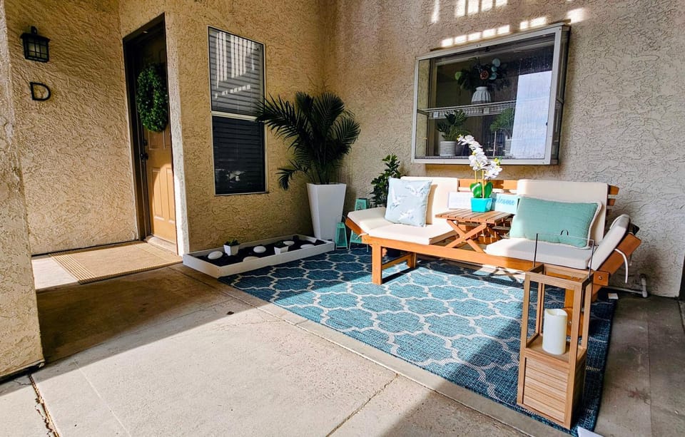 Patio, Facade/entrance, Seating area