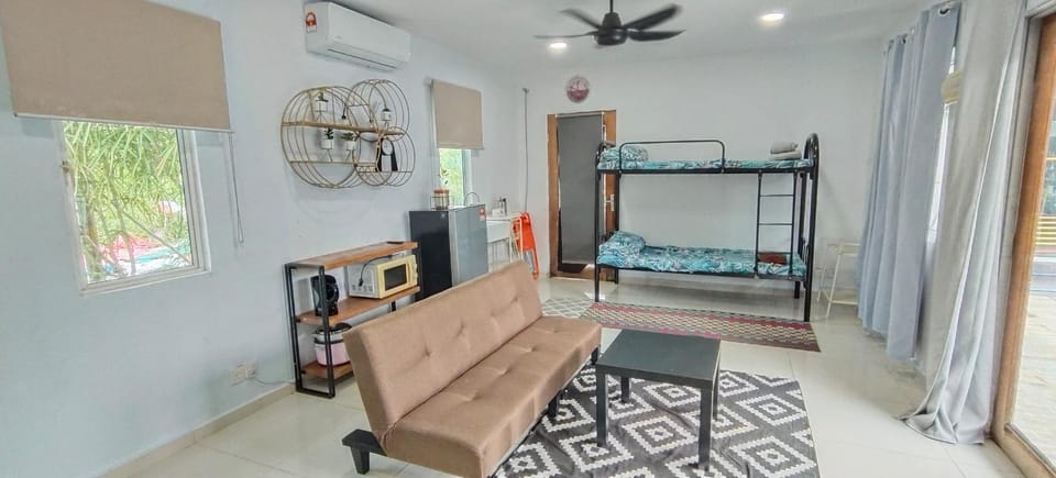 Lanchong Hill Studio Homestay House in Subang Jaya