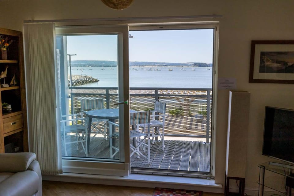 Natural landscape, TV and multimedia, Balcony/Terrace, Living room, Seating area, Sea view