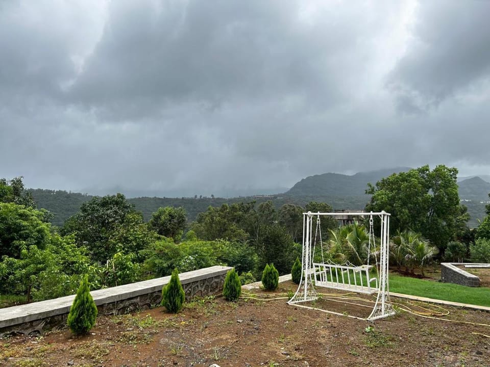 Garden, Mountain view