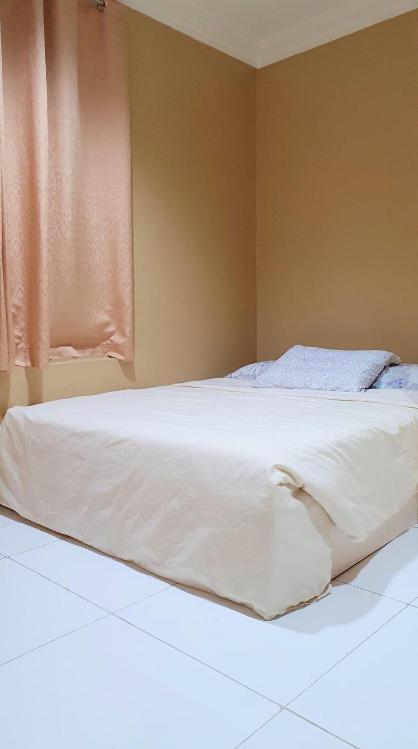 Bilik Daisy Tingkat 1 Vacation rental in Terengganu, Malaysia