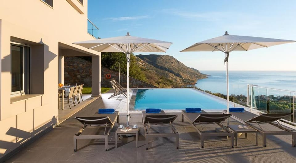 Landmark view, Pool view, Sea view, Swimming pool