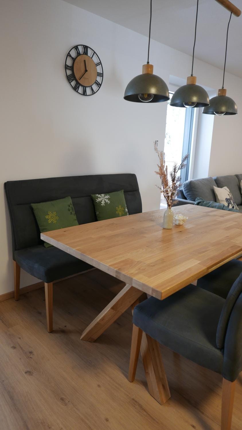 Seating area, Dining area