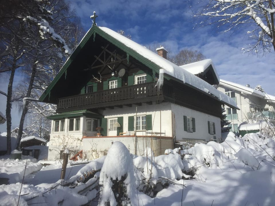 Property building, Winter