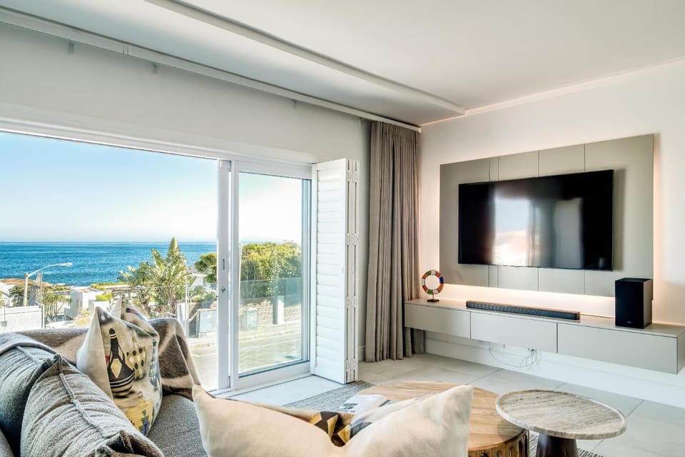 Balcony/Terrace, Living room, Seating area, Sea view