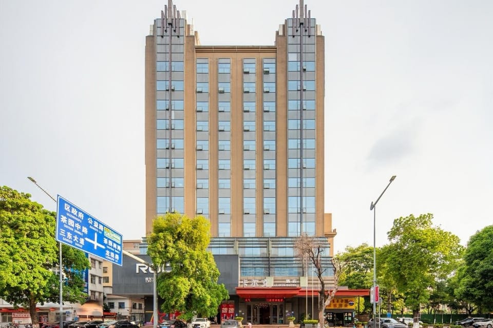 Property building, Day, City view