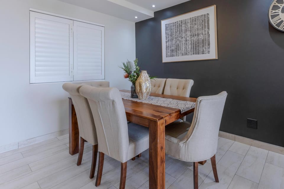 Lagoon Beach Luxury Apartments Apartment in Cape Town