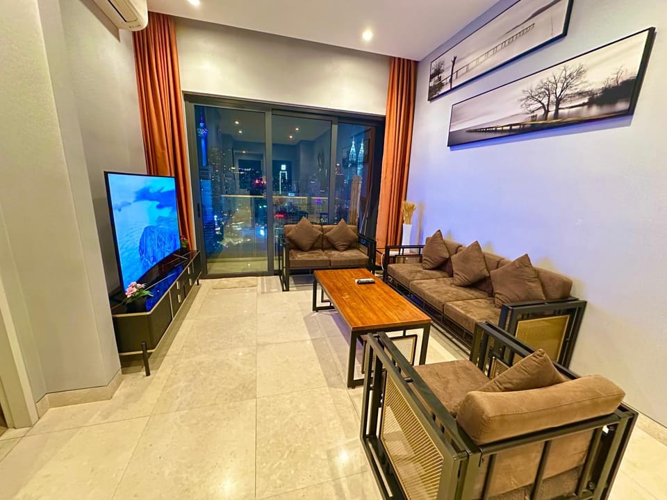 TV and multimedia, Seating area