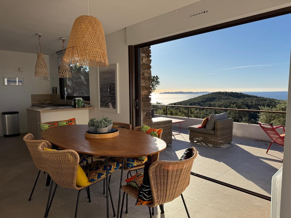 Patio, Day, Natural landscape, View (from property/room), Balcony/Terrace, Living room, Seating area, Dining area, Mountain view, Sea view