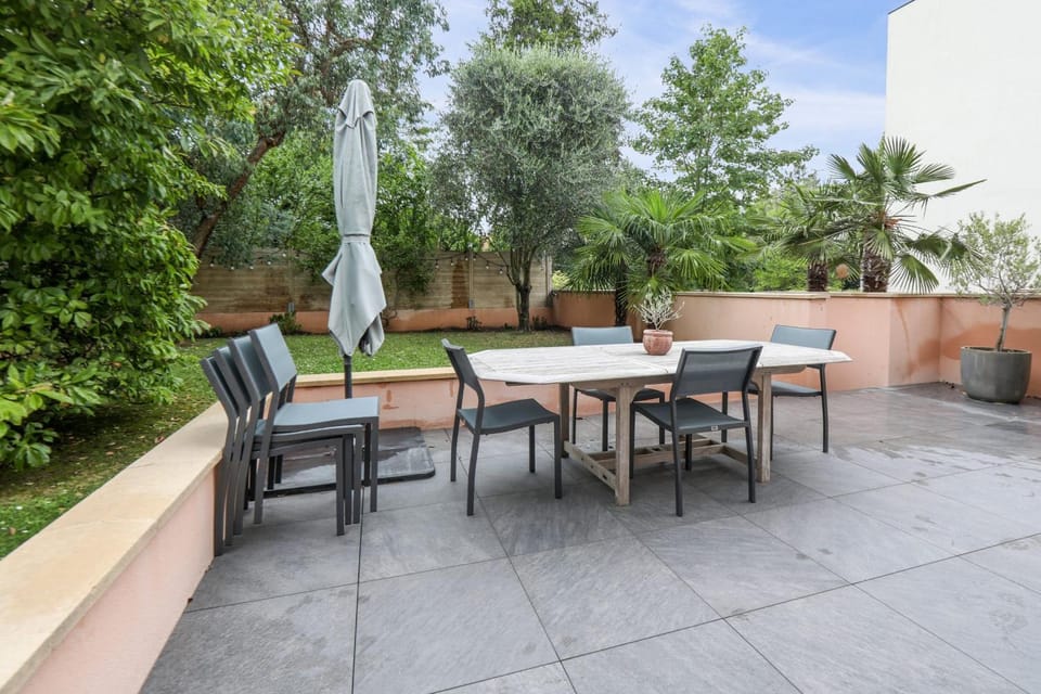 Garden, Balcony/Terrace