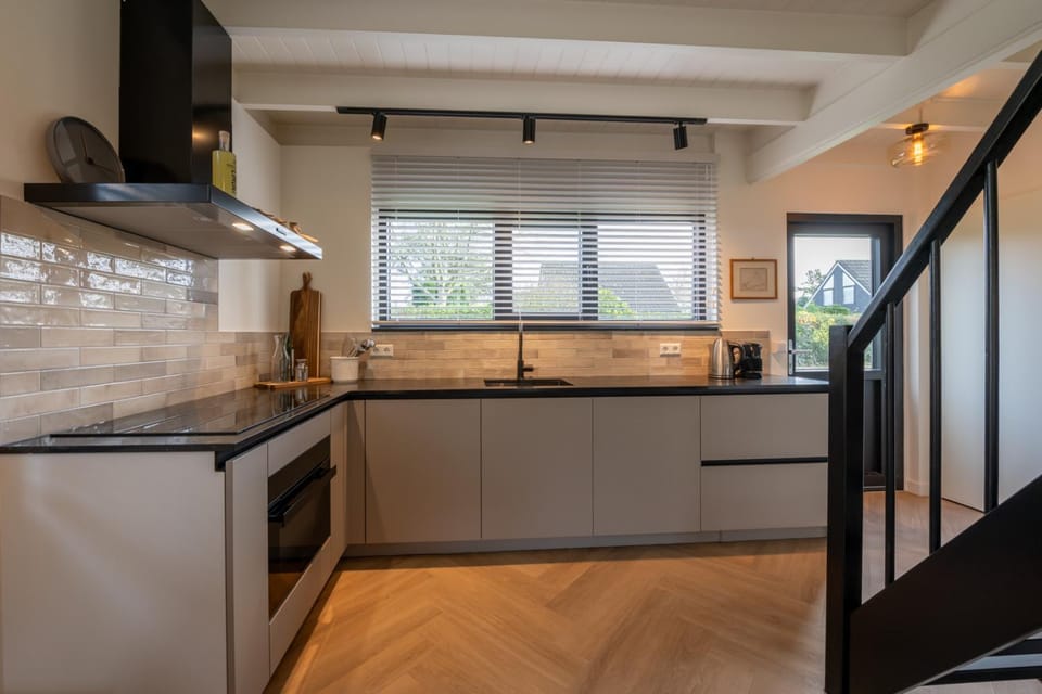 Groenendijk Verhuur Vakantiehuis Jonas Burgh-Haamstede House in Burgh-Haamstede