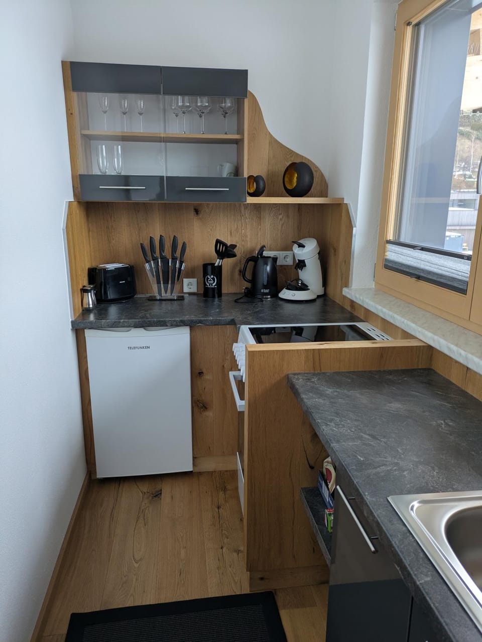 Kitchen or kitchenette