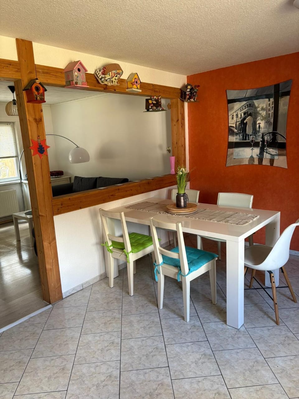 Seating area, Dining area