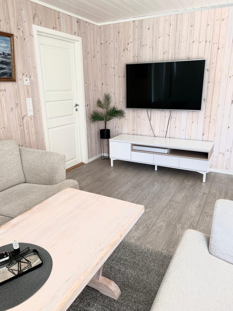 Ocean View Cottage House in Lapland