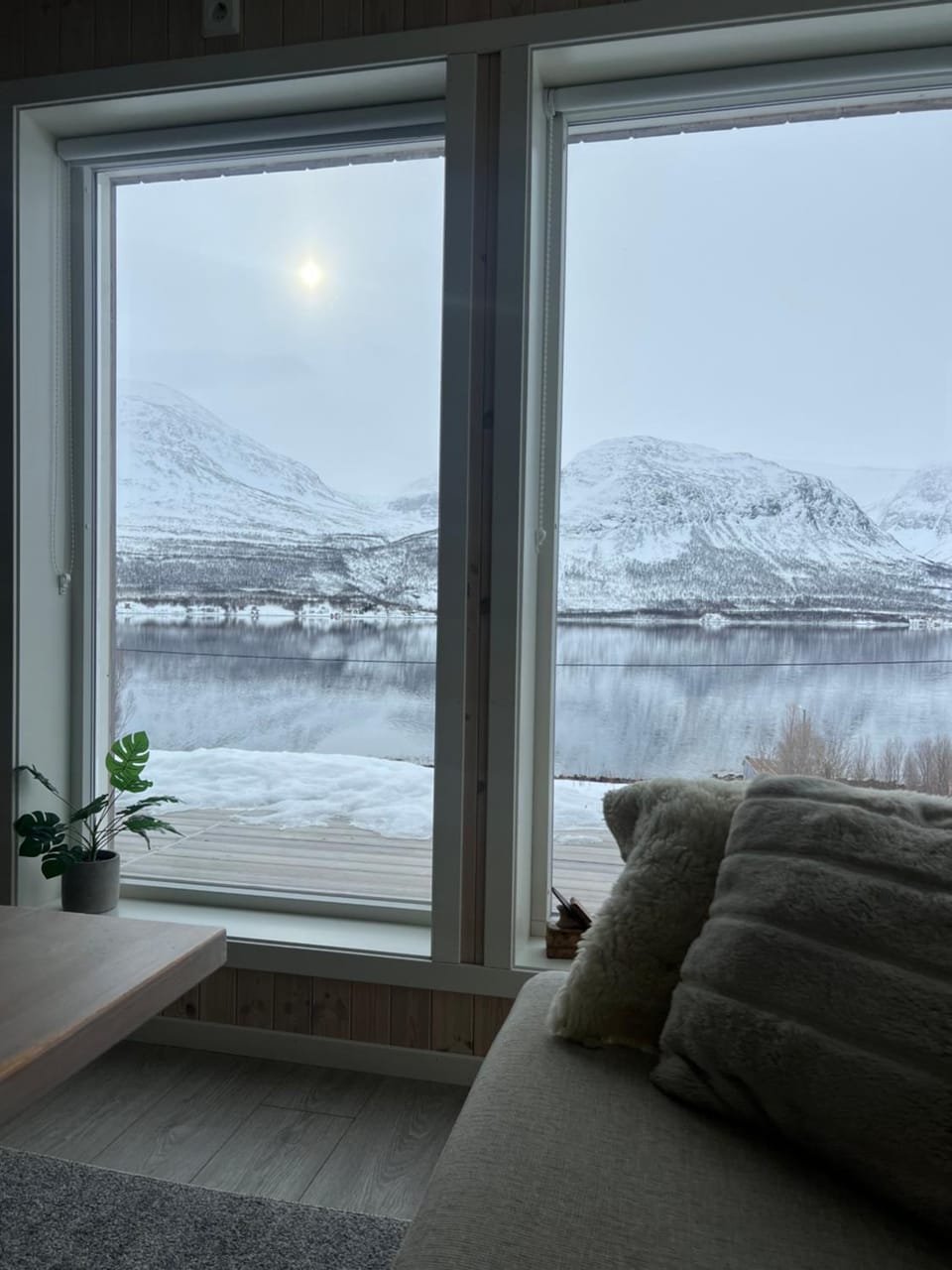 Ocean View Cottage House in Lapland
