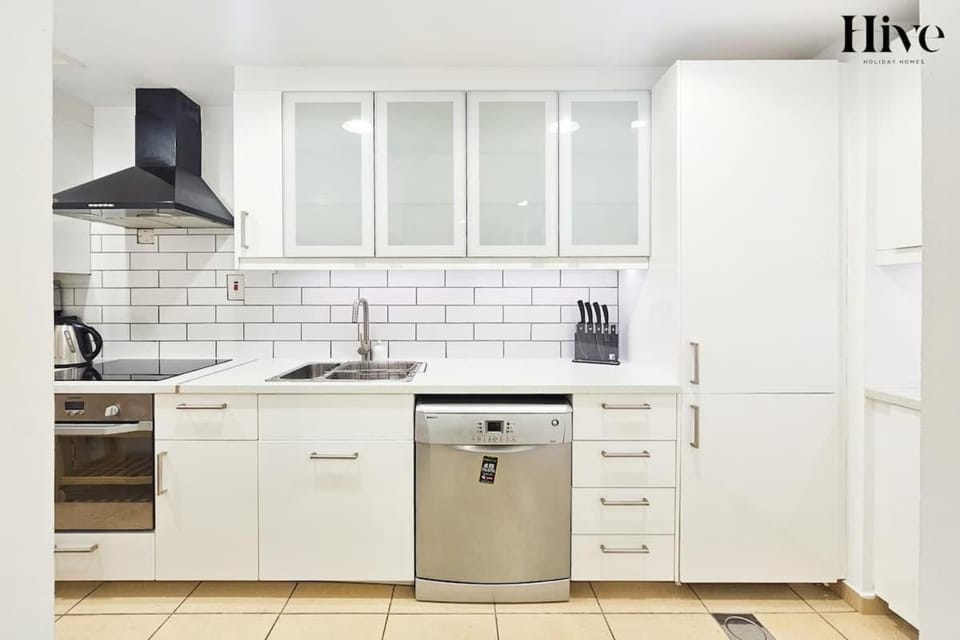 Spacious 2 Bed Apartment in Shams 4 JBR Apartment in Dubai