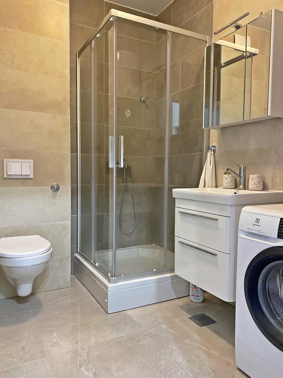 Shower, Toilet, washing machine