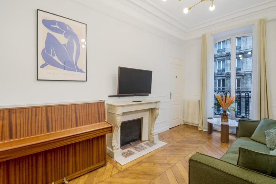 Mobility lease - La Fayette - 8 people Apartment in Paris