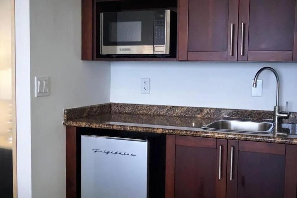 Ocean View Studio at Maho Beach Apartment in Simpson Bay