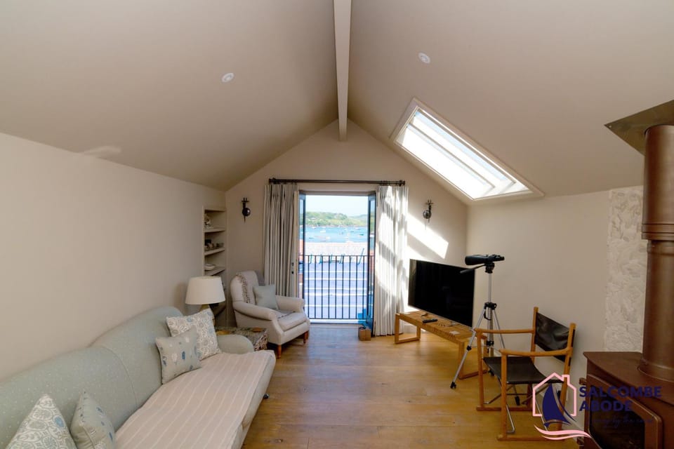 Hidden Treasure - Estuary View - Stylish - Garden House in Salcombe