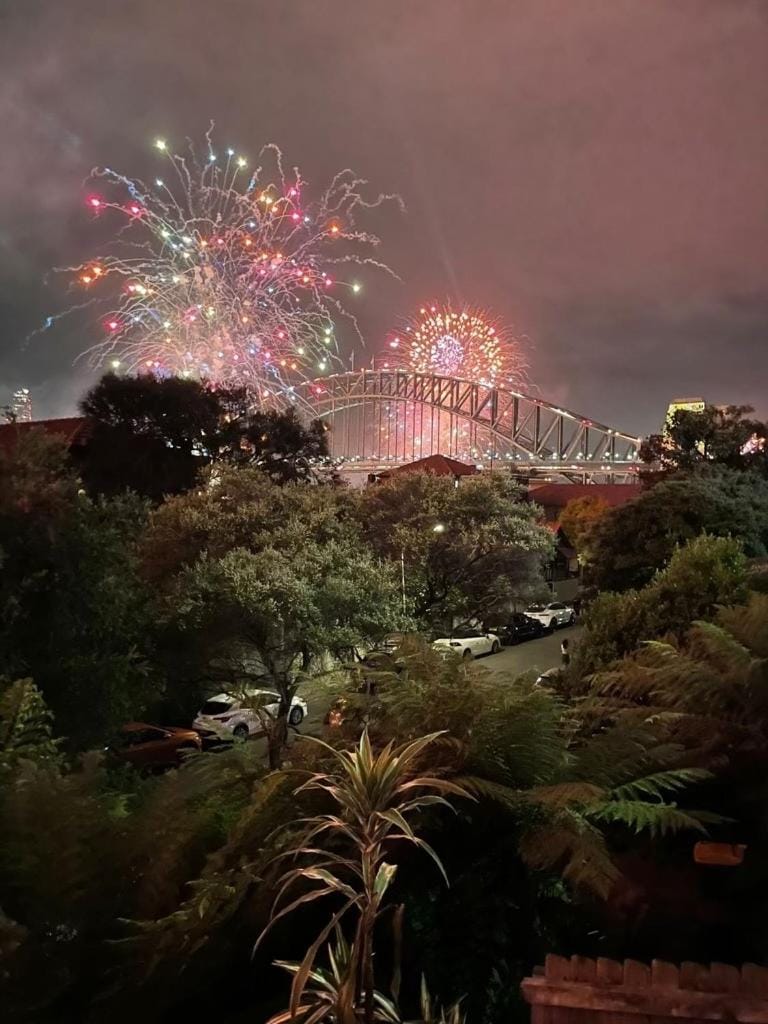 KozyGuru | Kirribilli | Opera House View 2 Bed Apt Apartment in Sydney