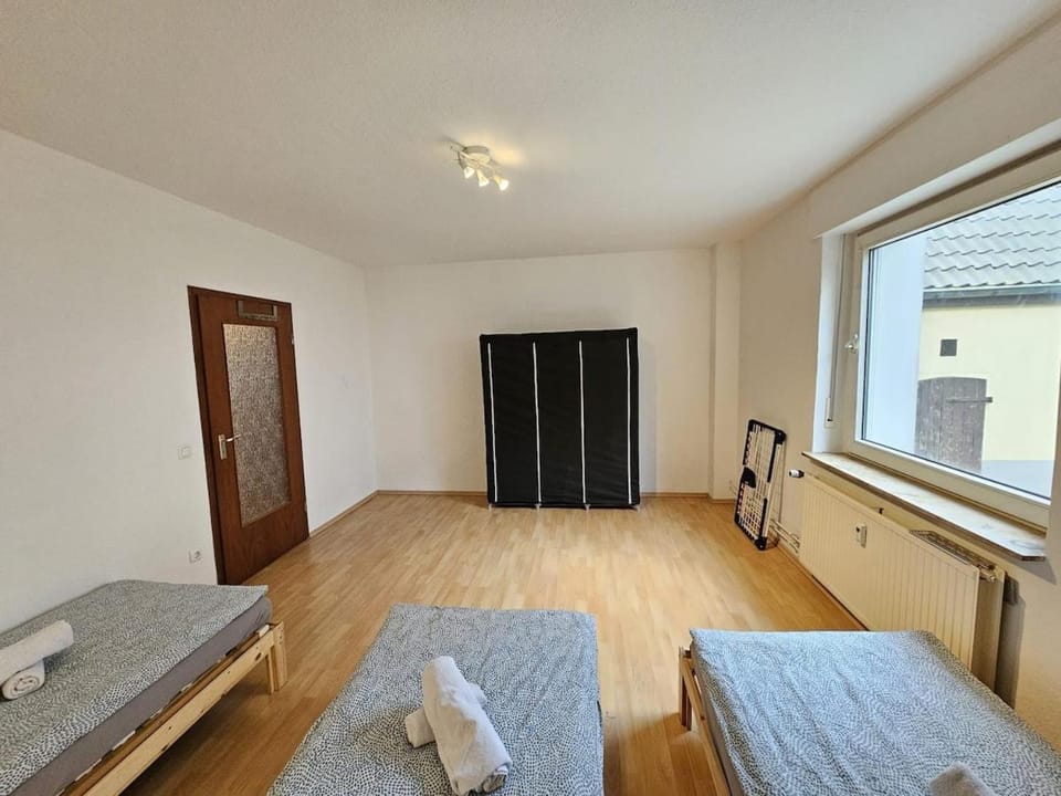 homes of ruhr - Monteurwohnung Arena Apartment in Gelsenkirchen