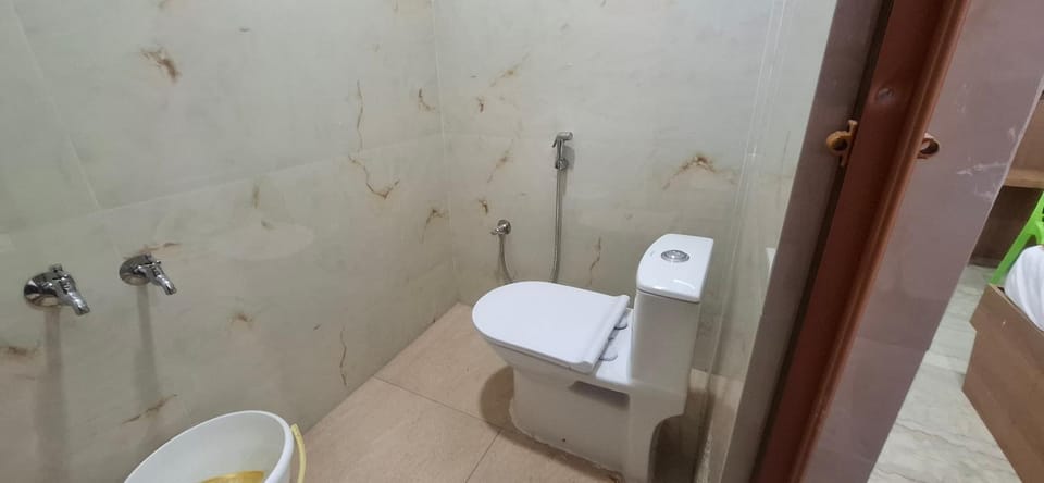 Toilet, Bathroom