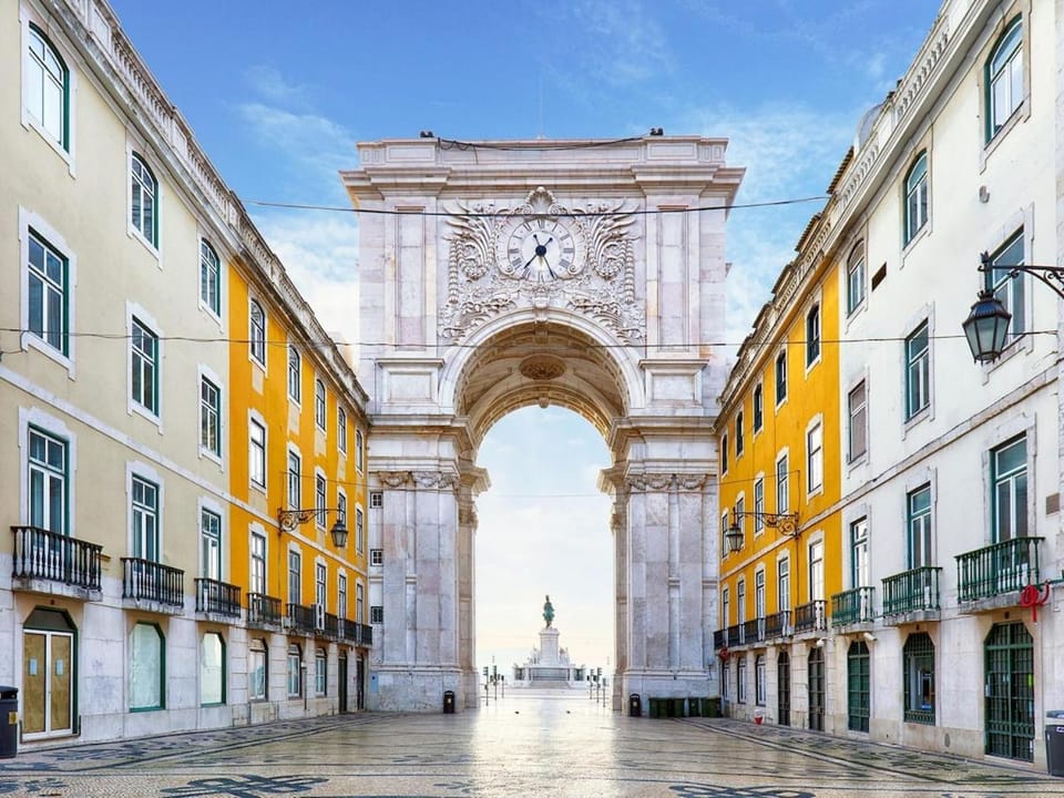 Photographer's Place Ferragial City Center Oasis Apartment in Lisbon