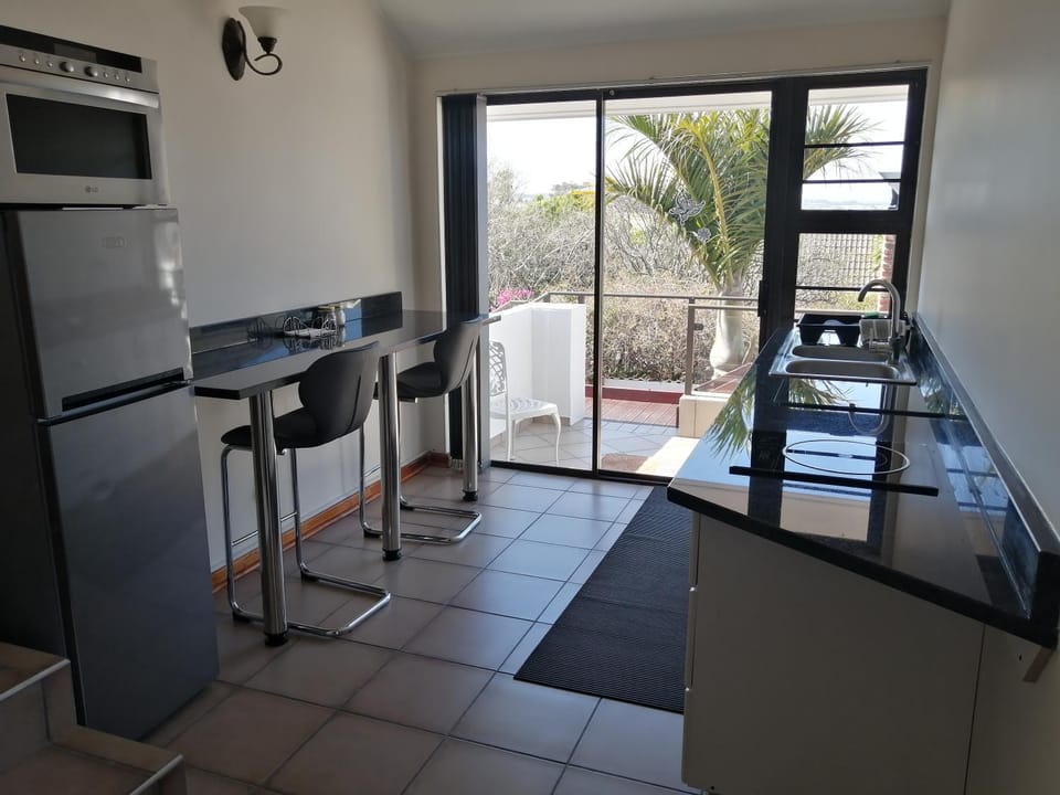 Cove Rock Seaview Apartment Apartment in Eastern Cape