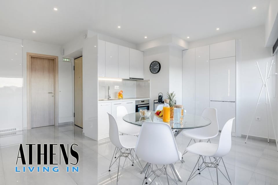 Kitchen or kitchenette, Dining area, kitchen