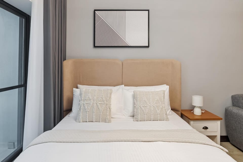 Chic Studio in Goldcrest Views, JLT Apartment in Dubai