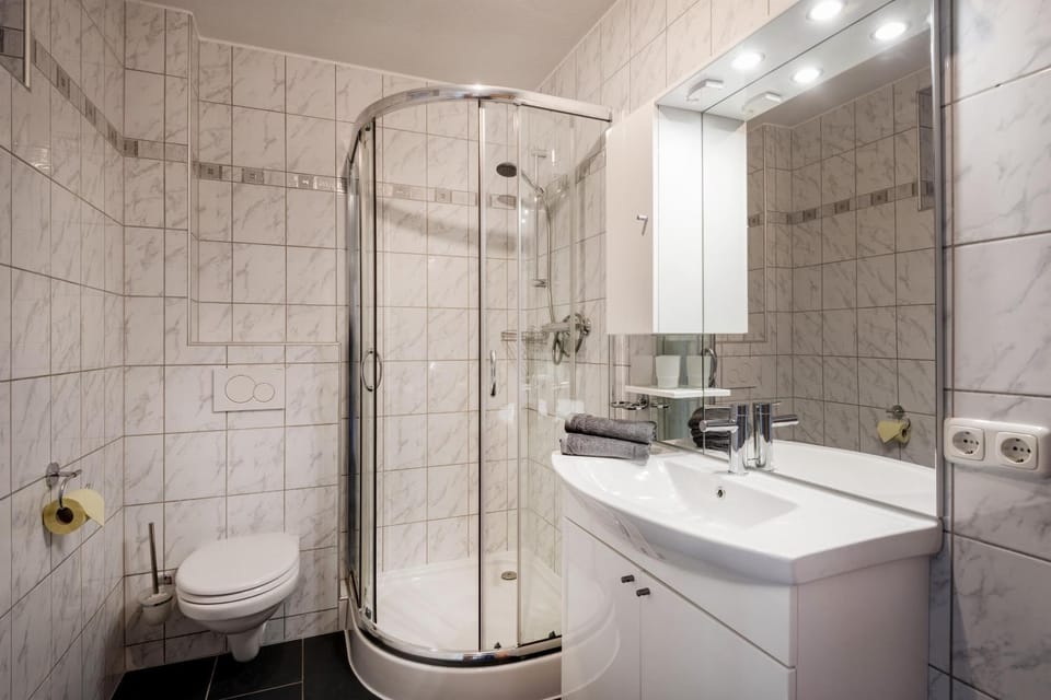 Shower, Toilet, Bathroom