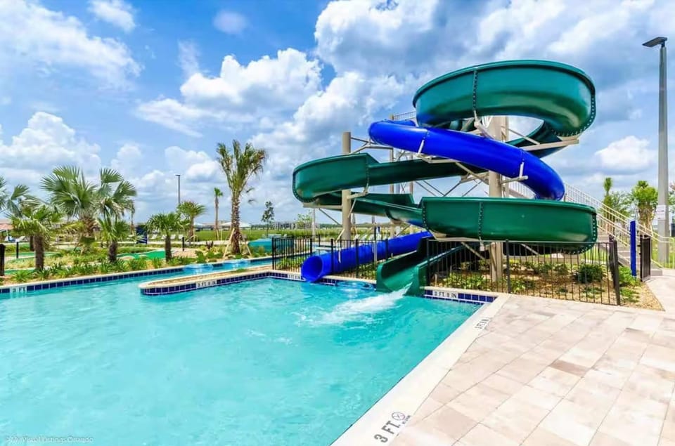 Cozy house w private pool & BBQ House in Kissimmee