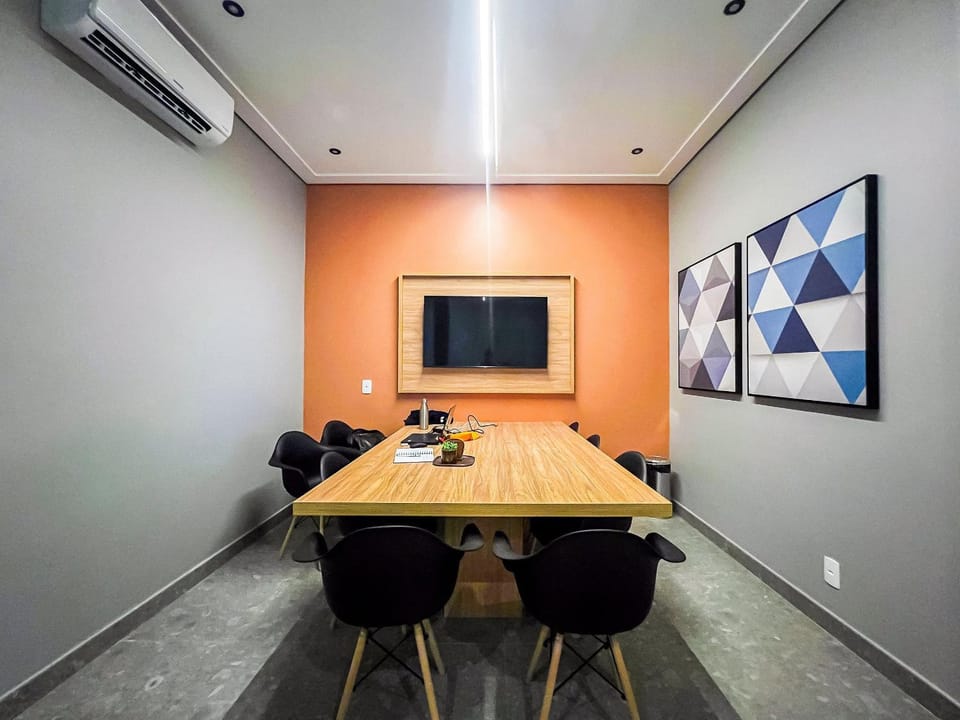 Meeting/conference room