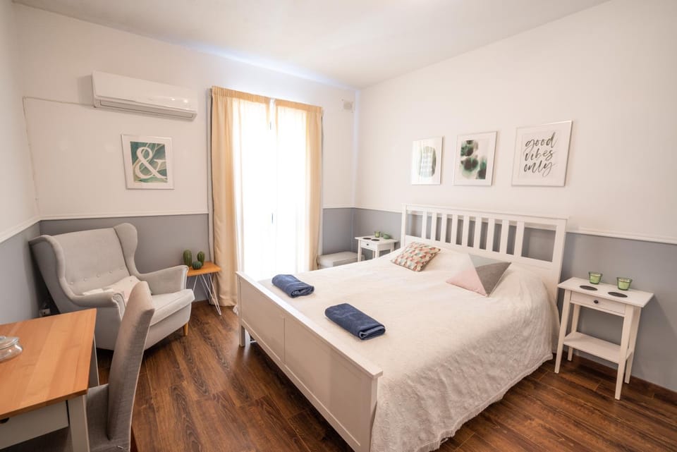 Stunning Apartment in Saint Julians with Sea Views Apartment in Saint Julians