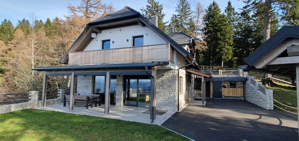Property building, Day, Summer