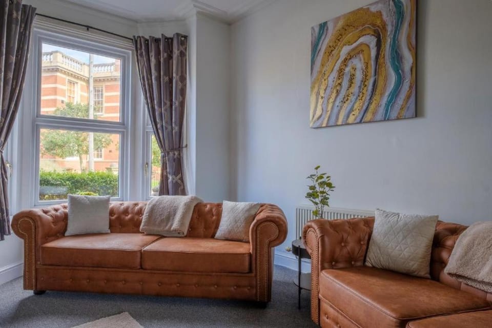 Stylish 3-Bed Home Near Seafront & Town House in Cleethorpes