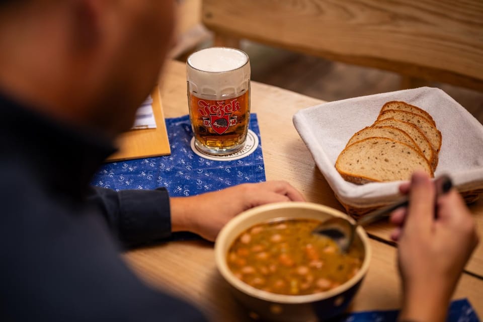 Restaurant/places to eat, Food and drinks