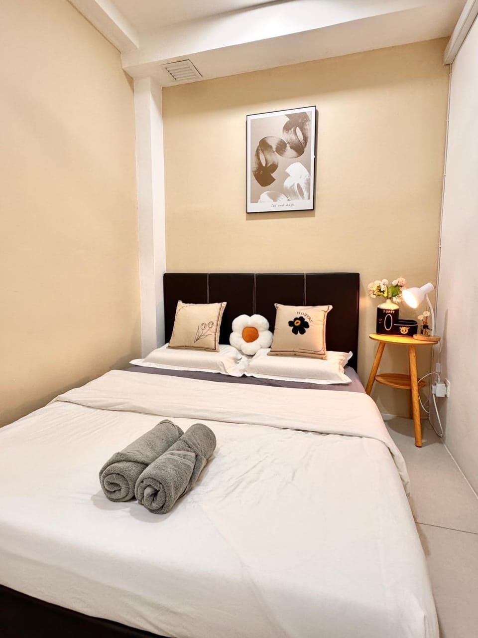 N9-02 MetroCity Square Condominium-3R2B-9 Pax Apartment in Kuching