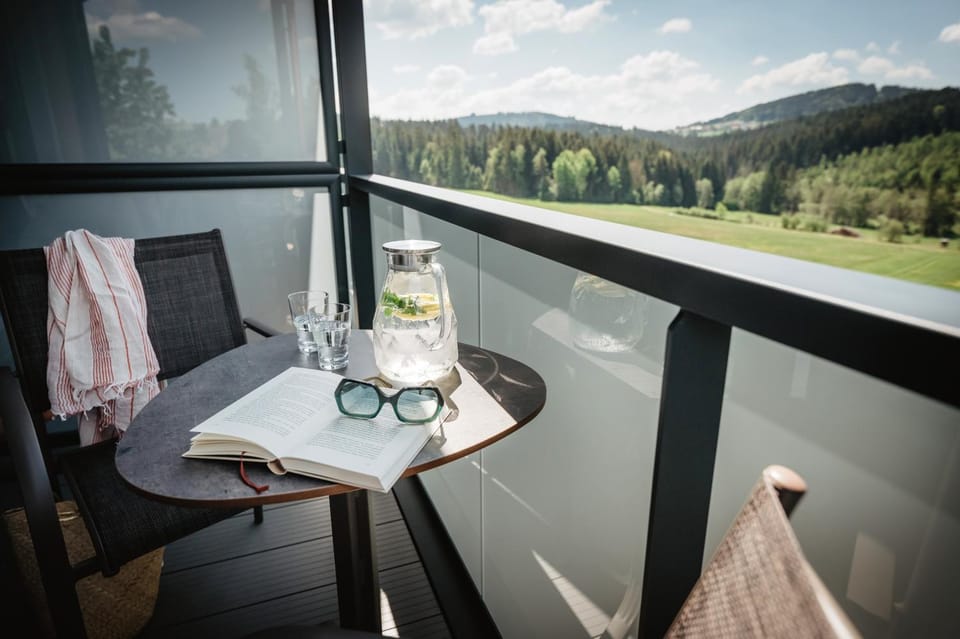 Natural landscape, View (from property/room), Balcony/Terrace