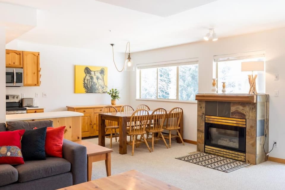 #02 Valhalla House in Whistler