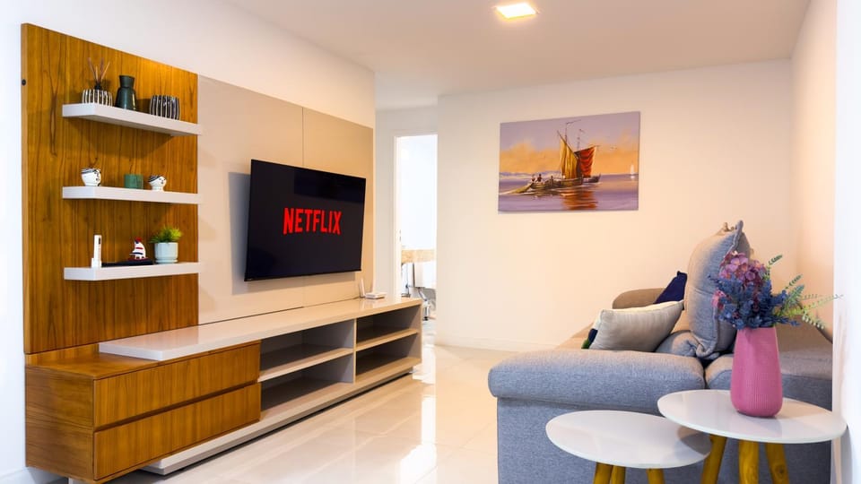 Communal lounge/ TV room, Living room