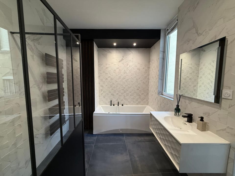 Shower, Bathroom