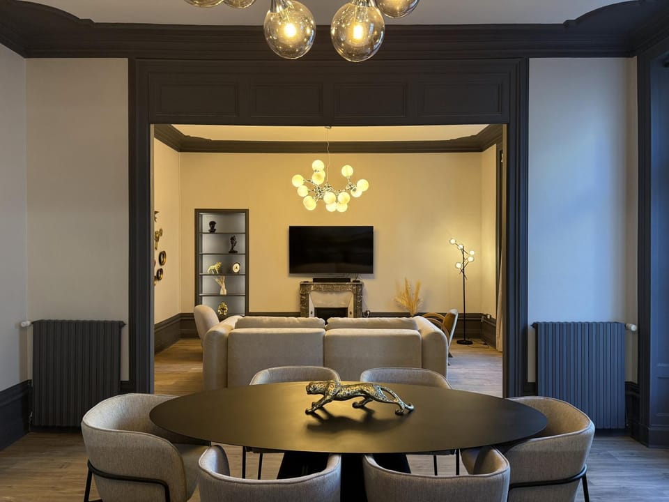 TV and multimedia, Living room, Dining area