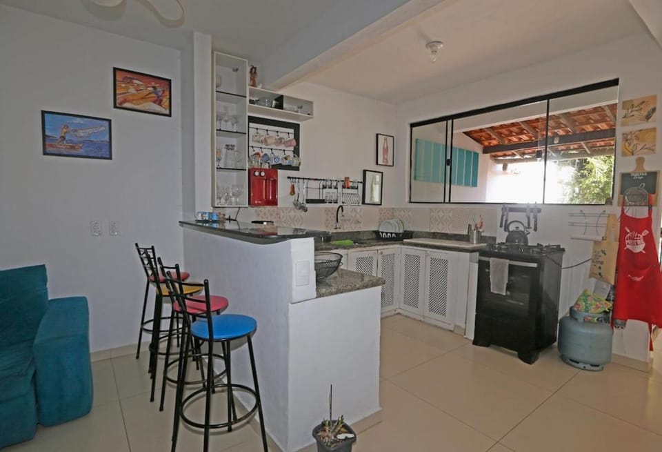 Kitchen or kitchenette, Dining area, minibar, oven, pet friendly, stove, toaster